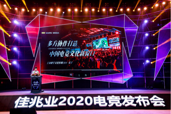 探索她与我的妹妹之间的深厚情感